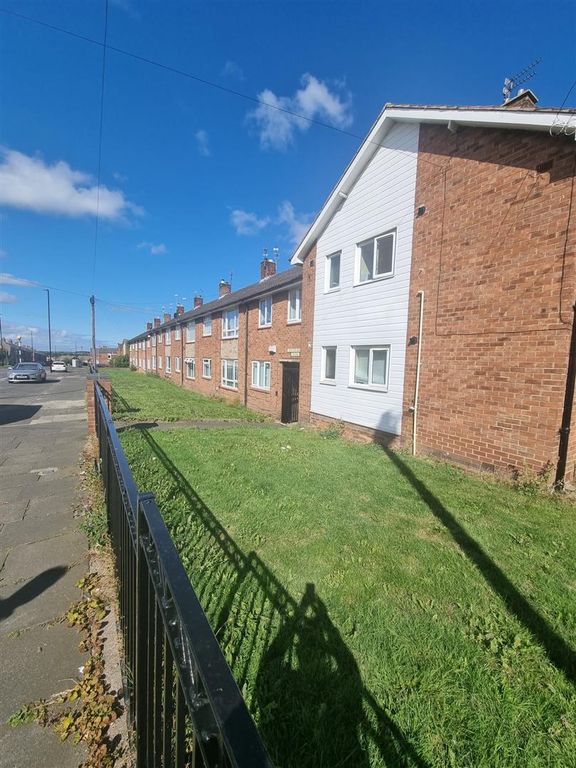 Property photo 1 of 8