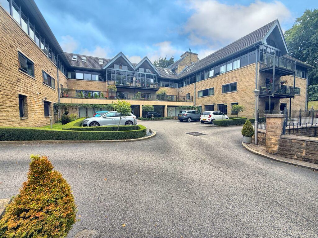 Property photo 2 of 19
