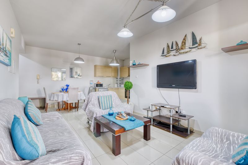 Property photo 3 of 16 Lounge, Kitchen,...