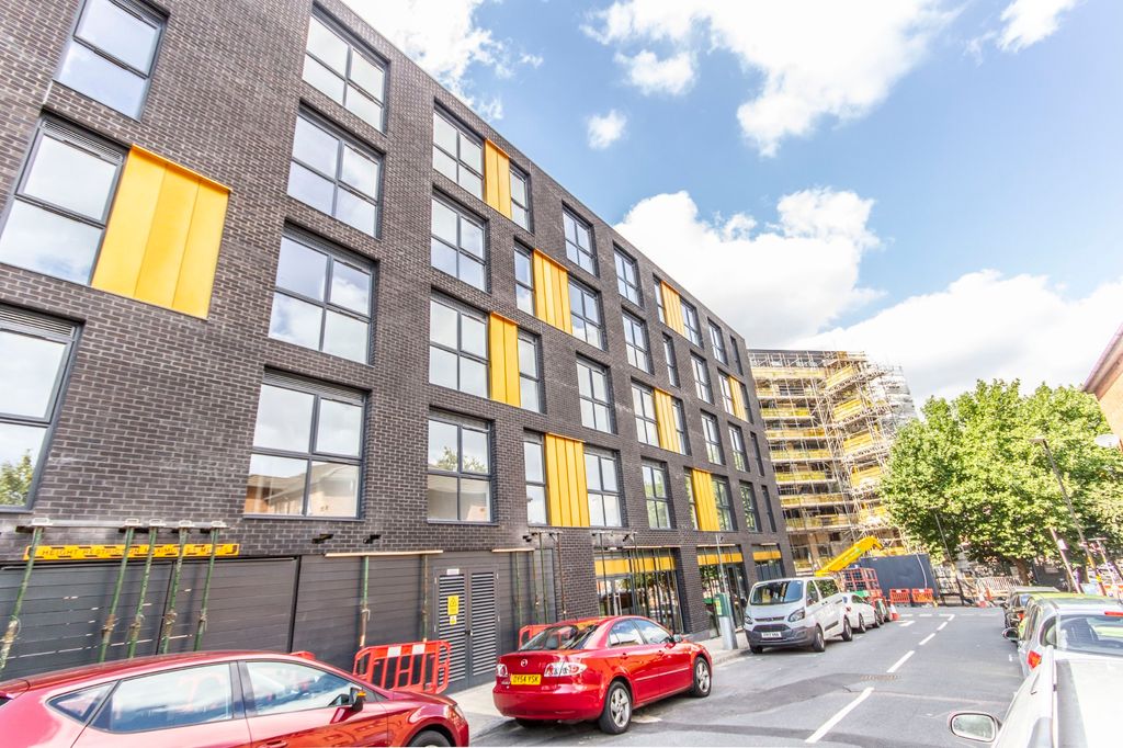 Property photo 1 of 7