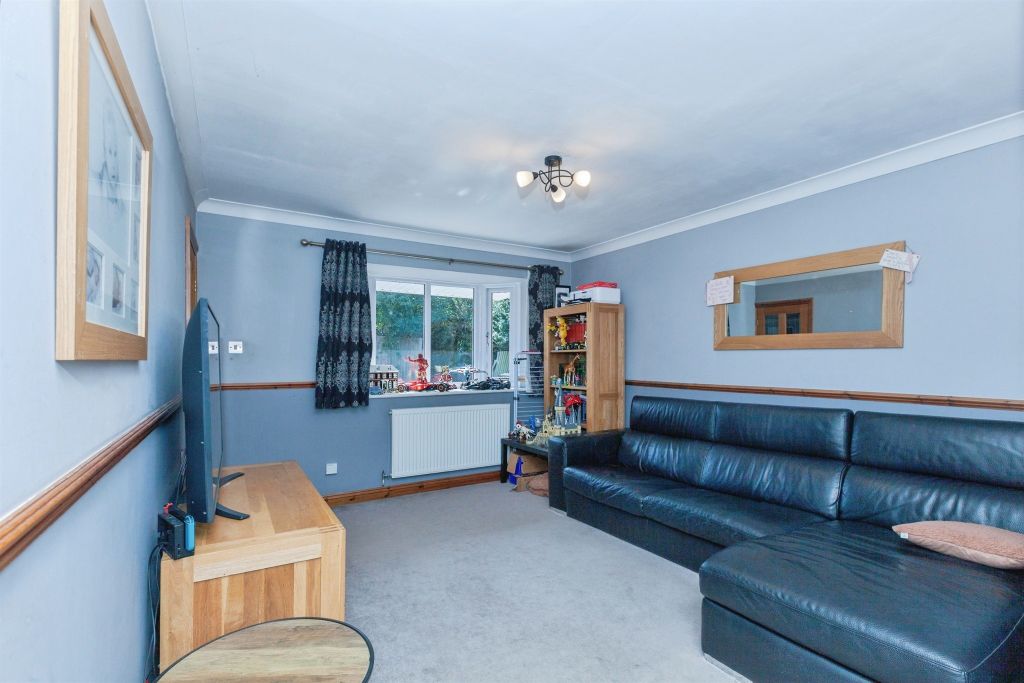 Property photo 3 of 19