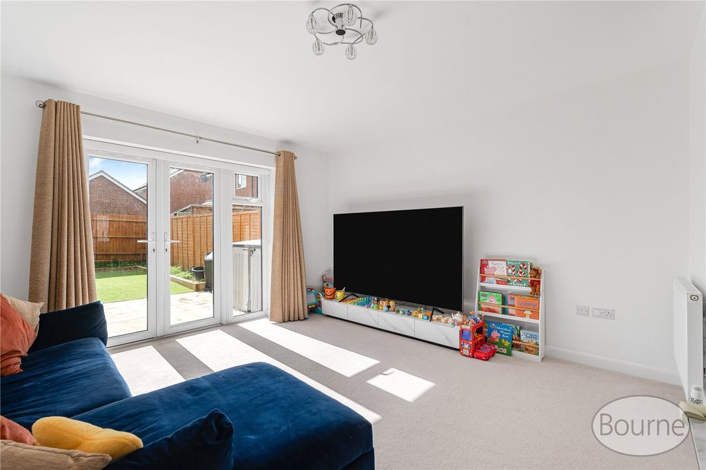 Property photo 2 of 20 Picture No. 33