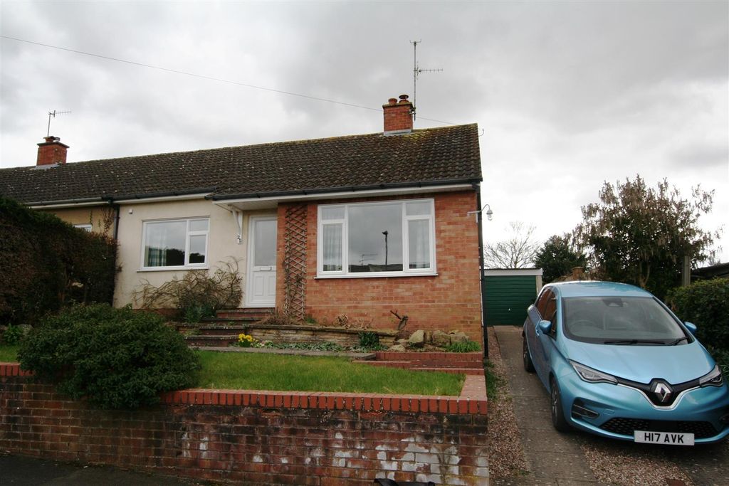 Property photo 1 of 8 Ellsdon,25Front.Jpg