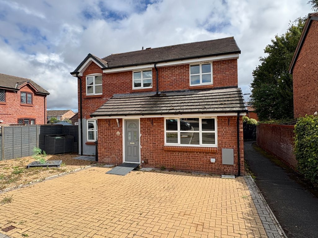 Property photo 1 of 21 Front 2 Priory