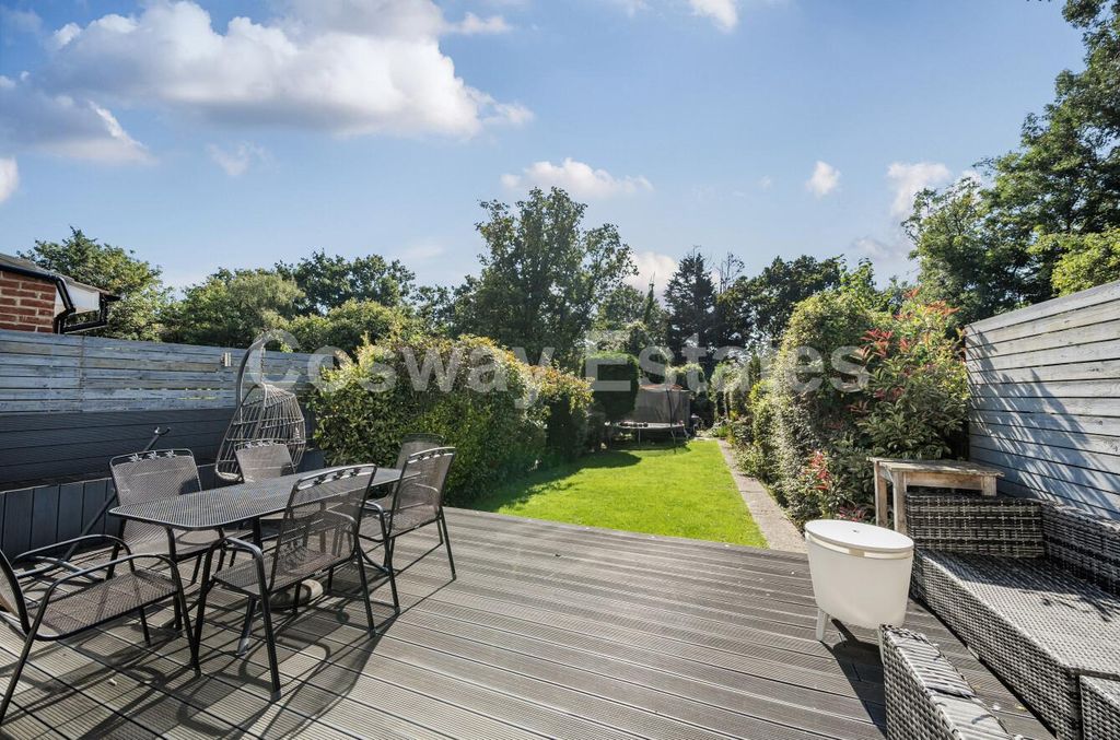 Property photo 2 of 20 6Dbbaeb7-47d9-40d0-9ee9-A602d4A4c264.Jpg