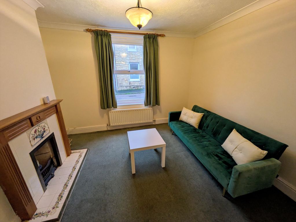 Property photo 2 of 10 Living Room