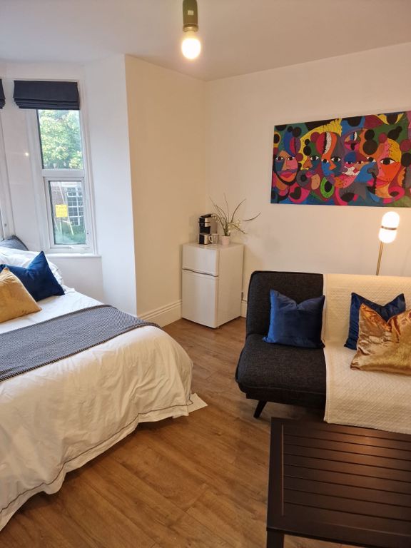 Property photo 2 of 17 Photo 1