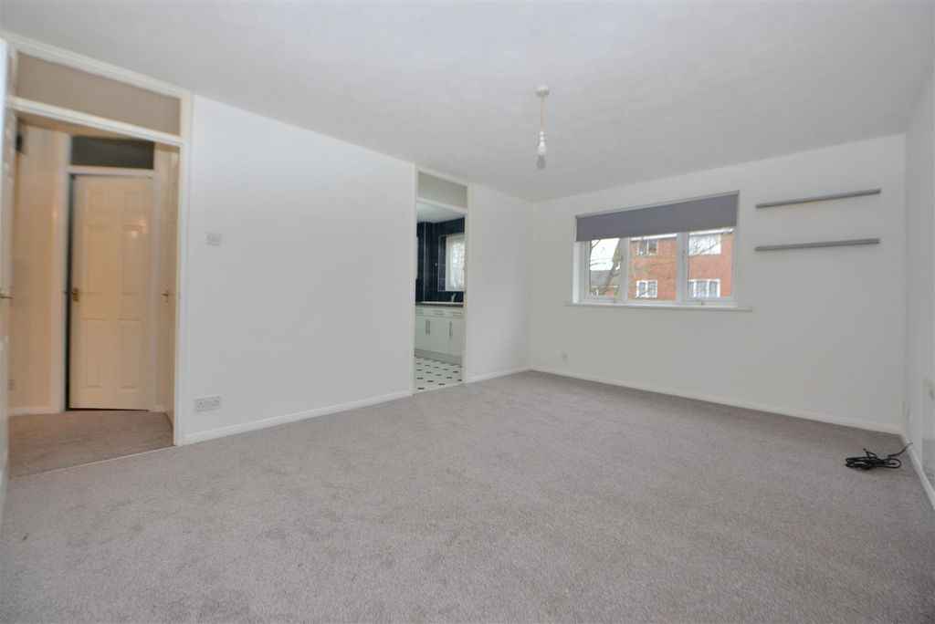 Property photo 2 of 10 Millhaven Close 144 (45).Jpg