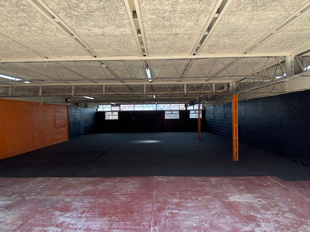 Property photo 2 of 8