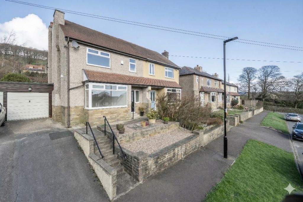 Property photo 1 of 18 Elevated Front