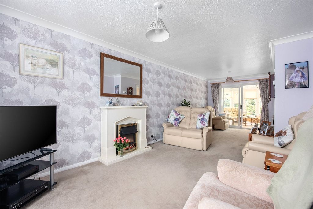 Property photo 2 of 12 Picture No. 03