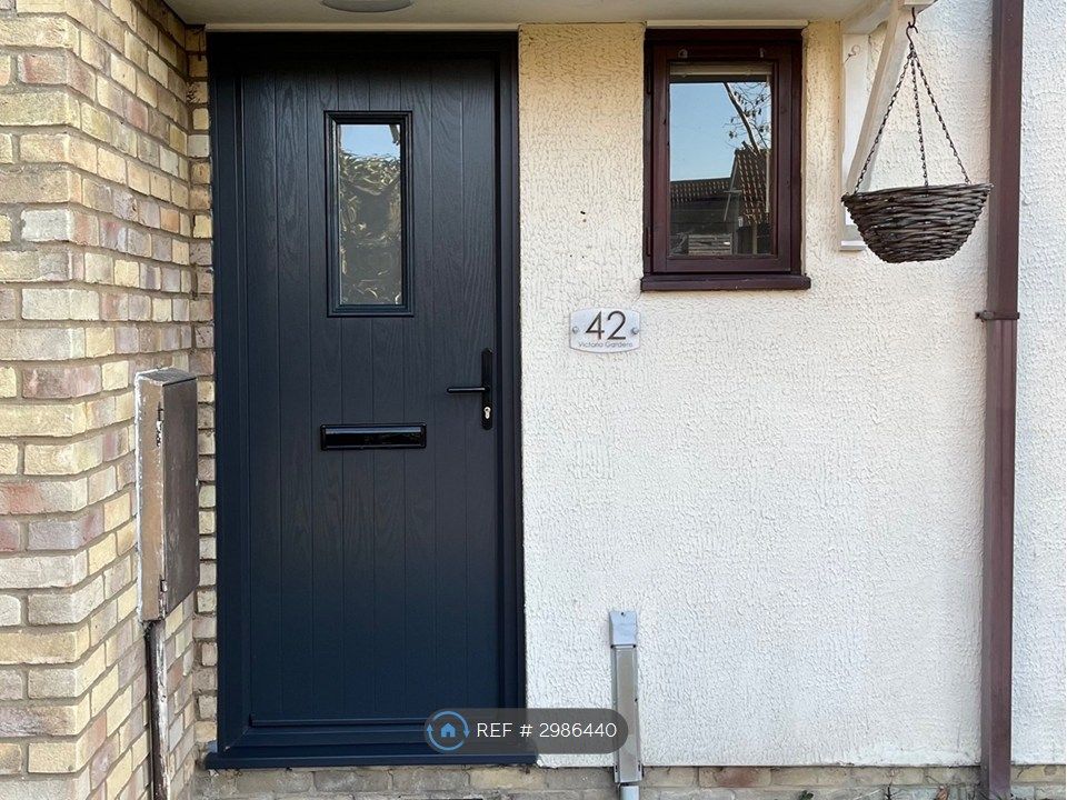 Property photo 2 of 9