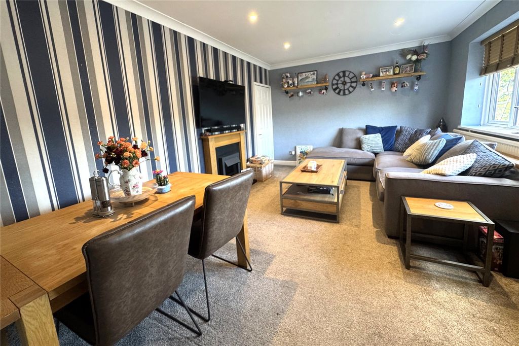 Property photo 3 of 10 Picture No. 28