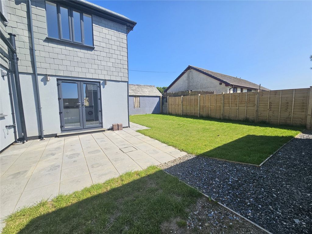 Property photo 2 of 19 Picture No. 81