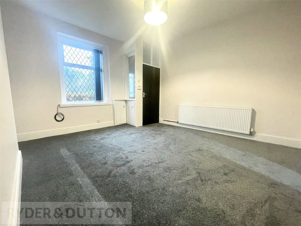 Property photo 3 of 16 Picture 3