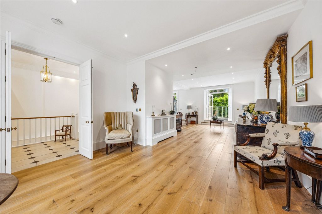 Property photo 3 of 19 Picture No. 24