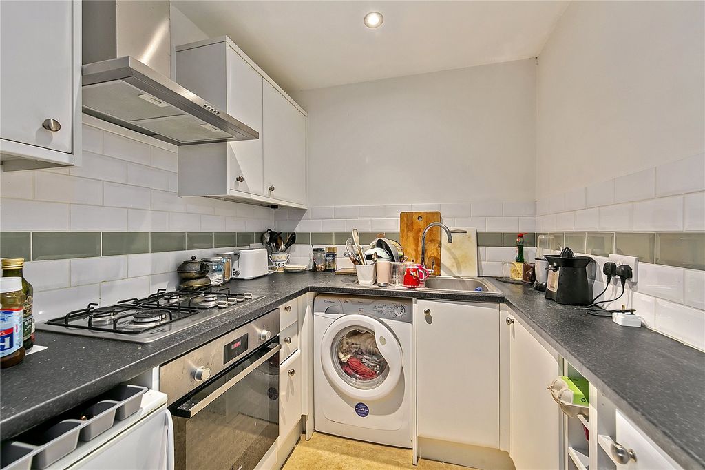 Property photo 3 of 9 Picture No. 06