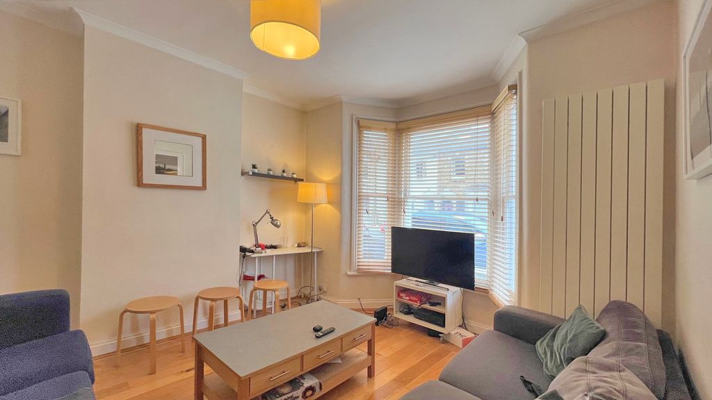 Property photo 2 of 11