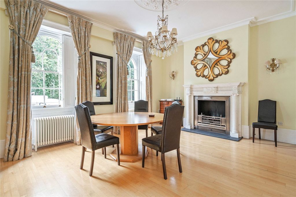 Property photo 3 of 18 Dining Room