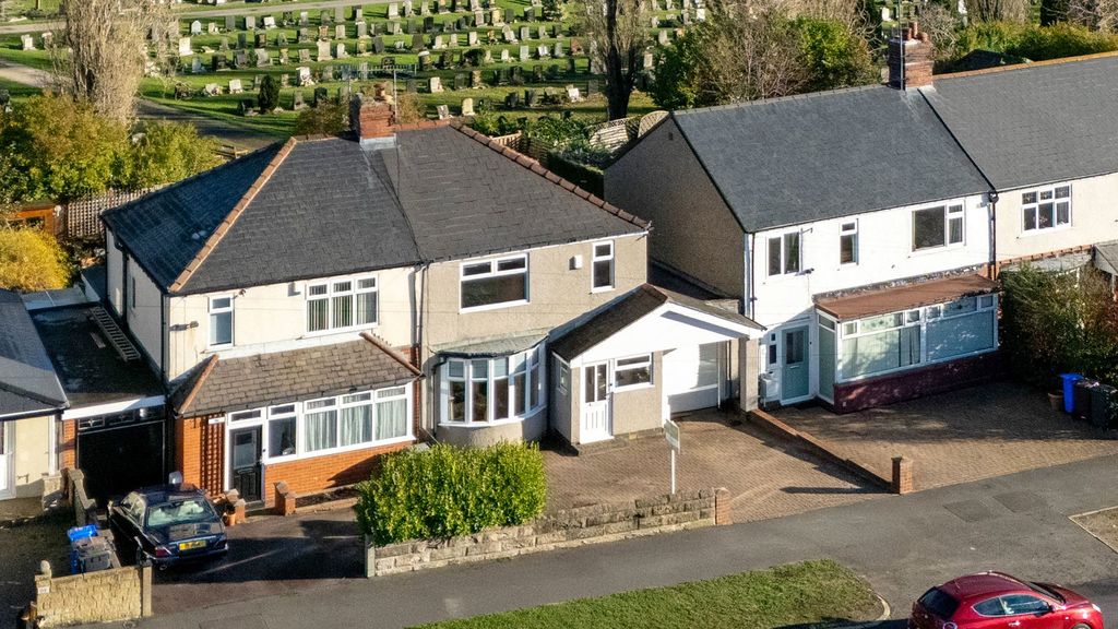 Property photo 1 of 27