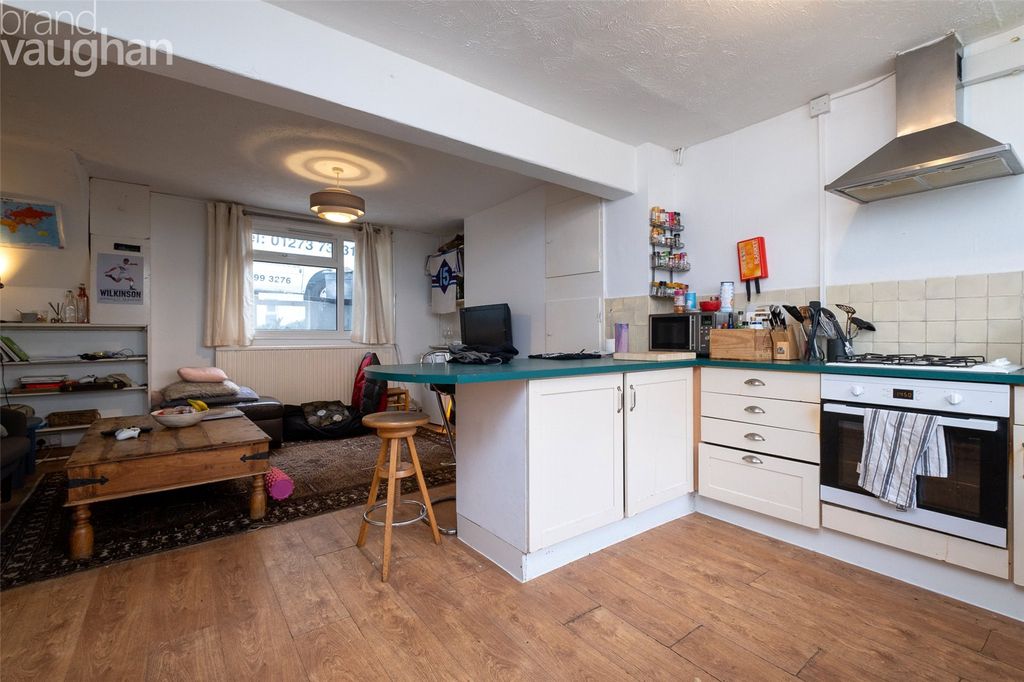Property photo 3 of 14 Picture No. 10