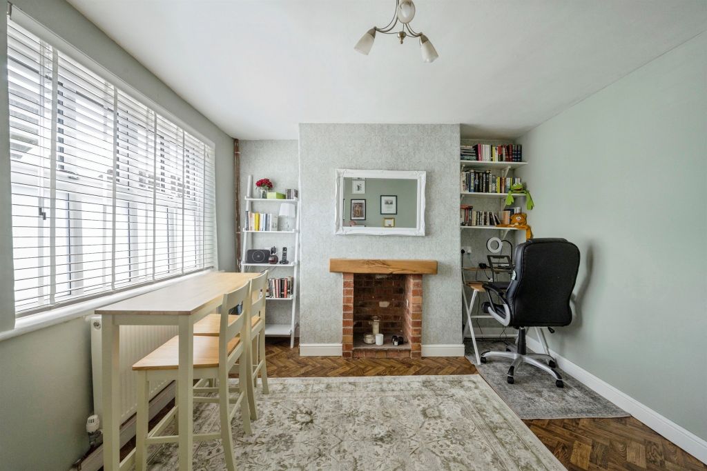 Property photo 3 of 15
