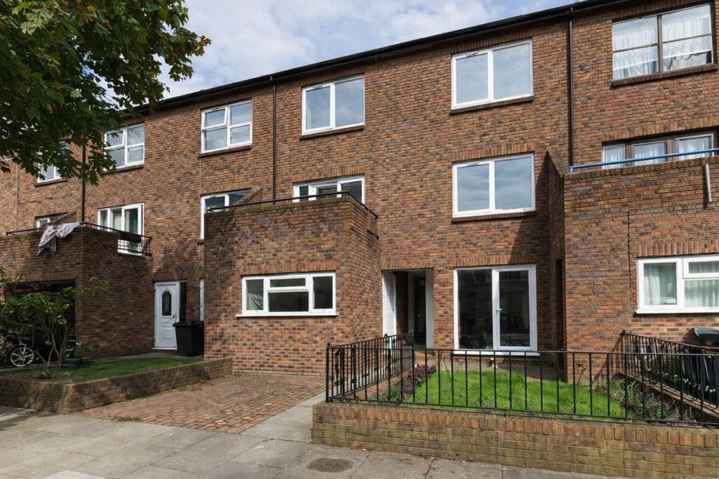 Property photo 1 of 1 Chatgpt Image Mar 30, 2026, 04_39_51 Pm.Png