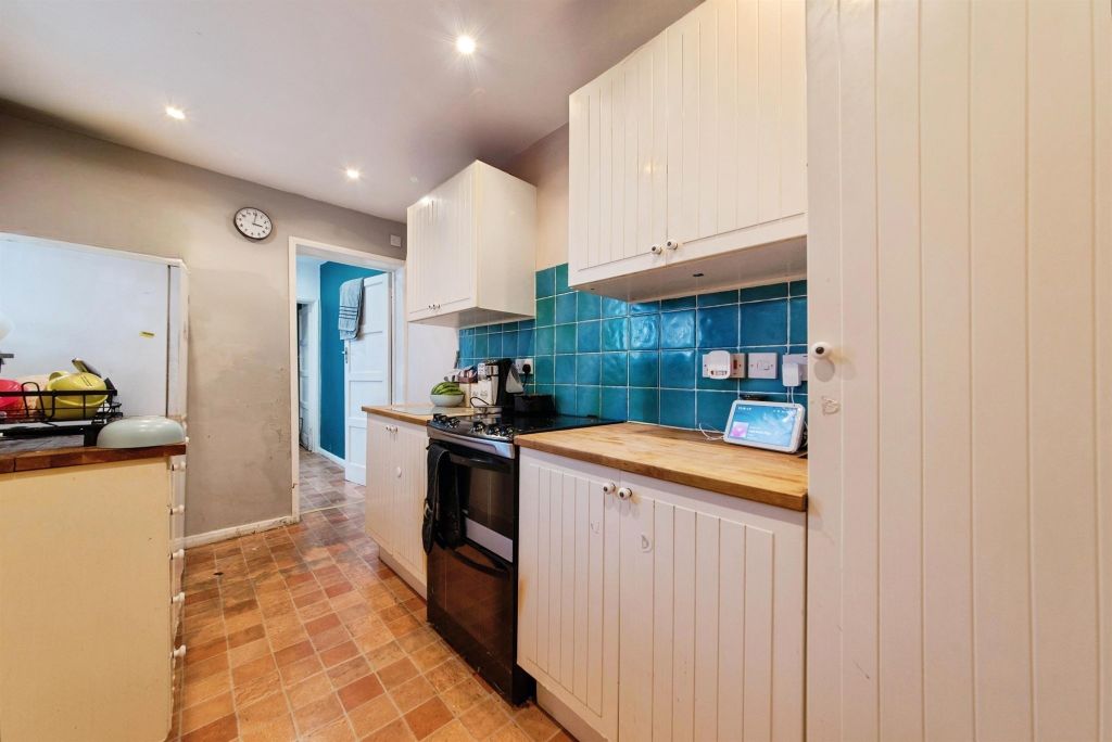 Property photo 2 of 22