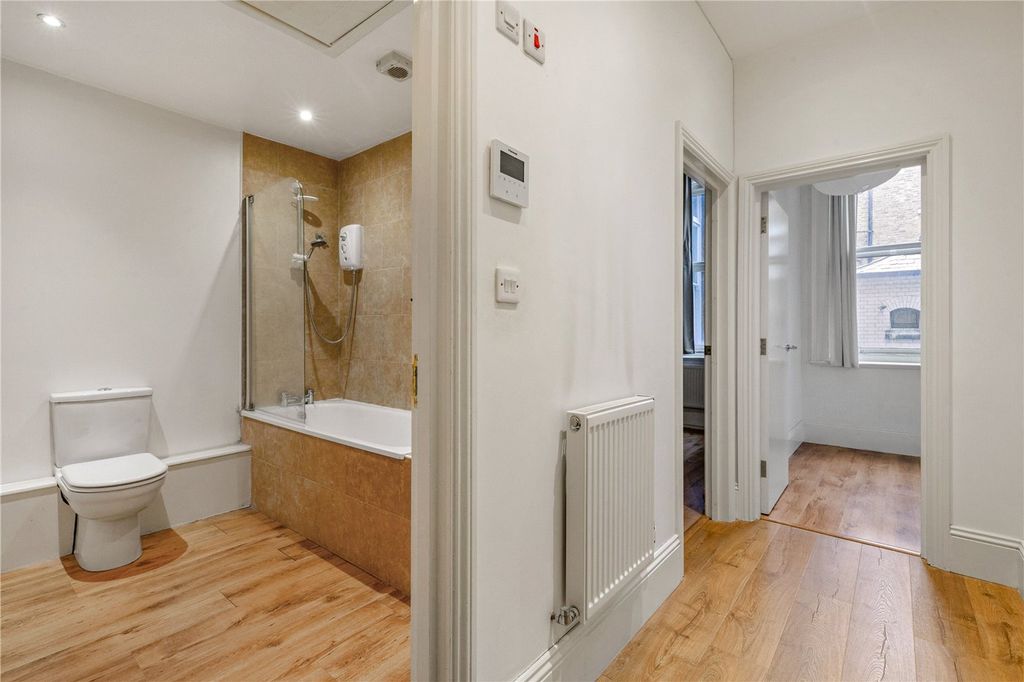 Property photo 3 of 10 Picture No. 04