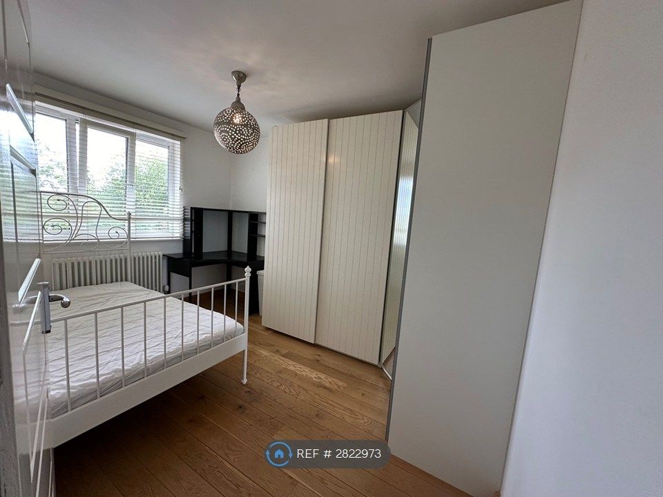 Property photo 2 of 9 Double Room Taken