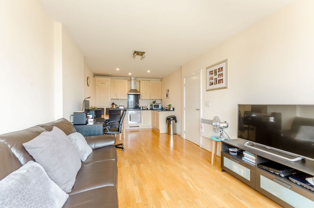Property photo 1 of 5