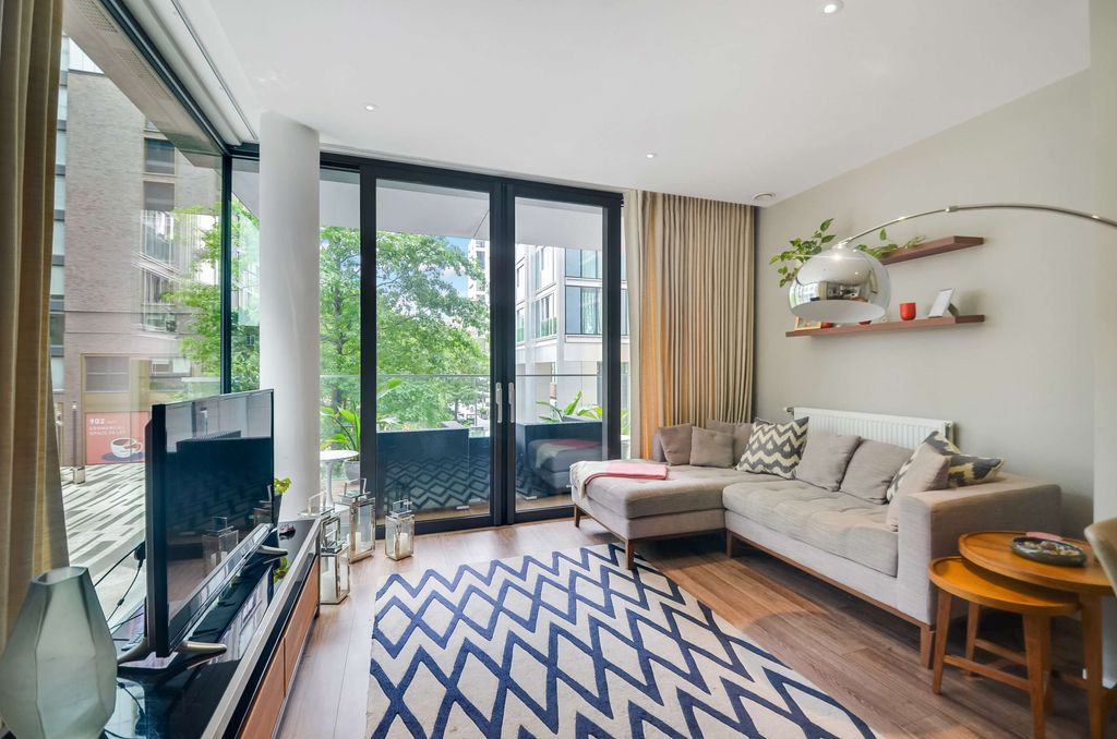 Property photo 1 of 24 Lounge (2) (1).Jpg