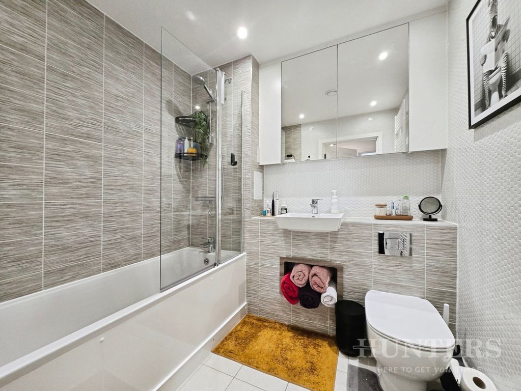 Property photo 3 of 17 Pbox-Img.Jpg