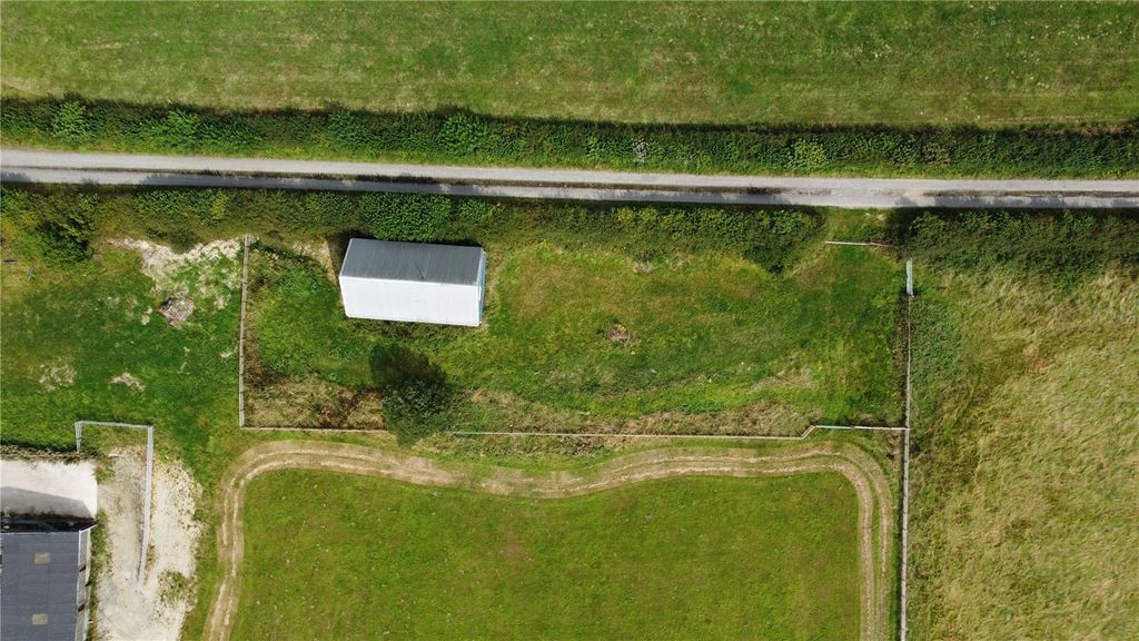 Property photo 3 of 12 Picture No. 25