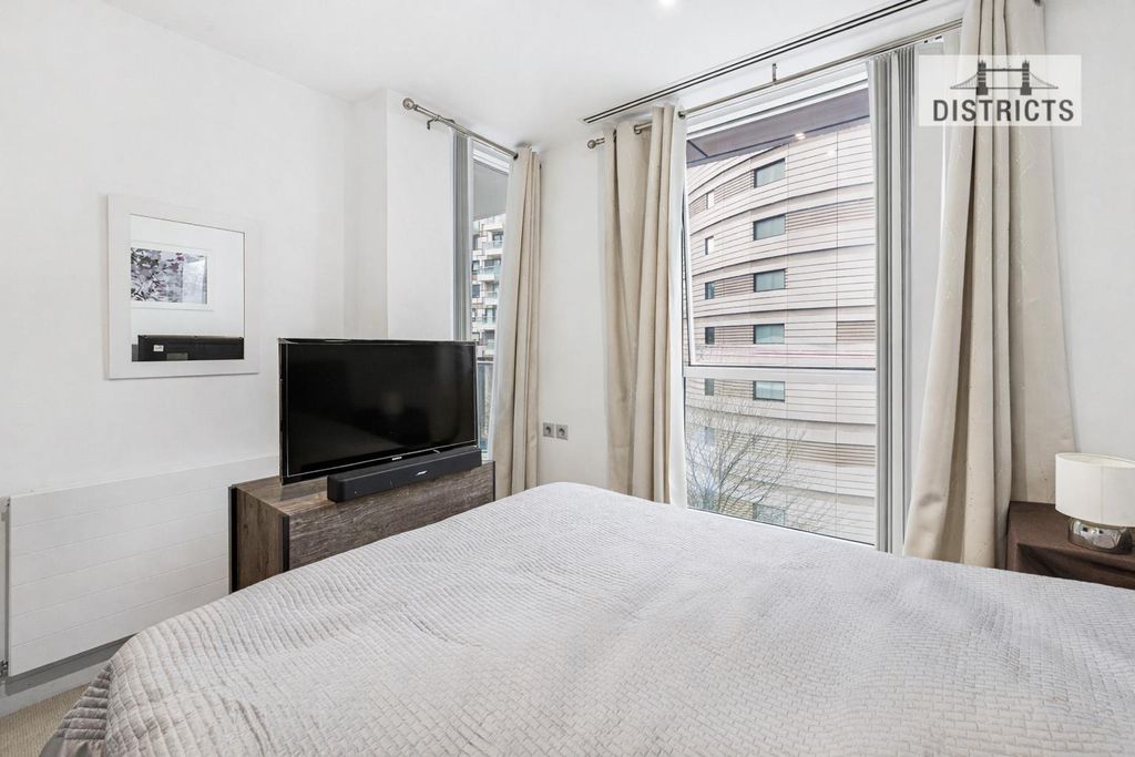 Property photo 3 of 8 Wm