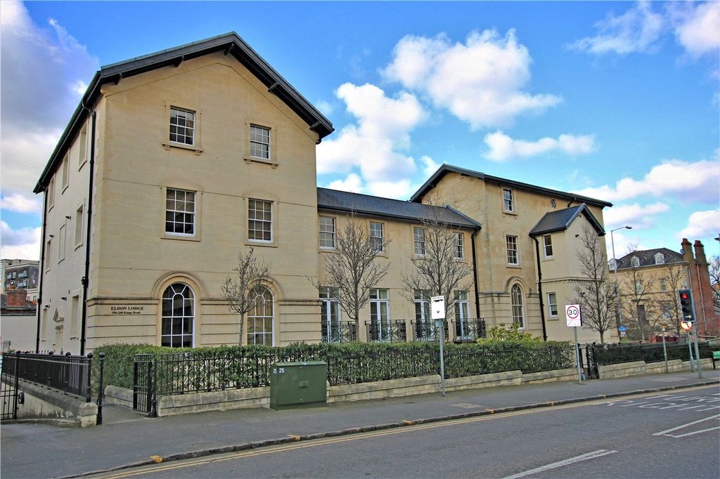 Property photo 1 of 12 Picture No. 14