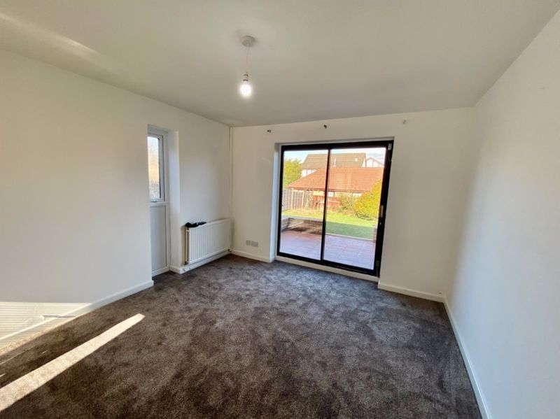 Property photo 3 of 10 4218416