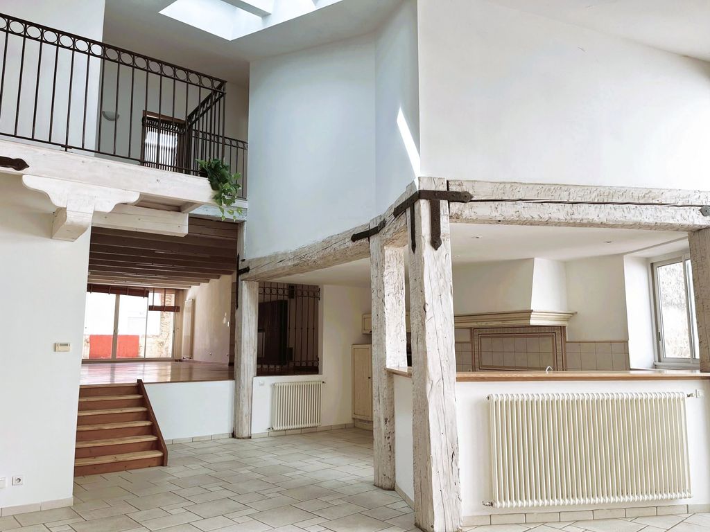 Property photo 2 of 16 8316898Af521156Caab3B271299E4701_388F4B4E64_4032-Big