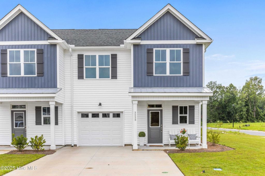 Property photo 1 of 27