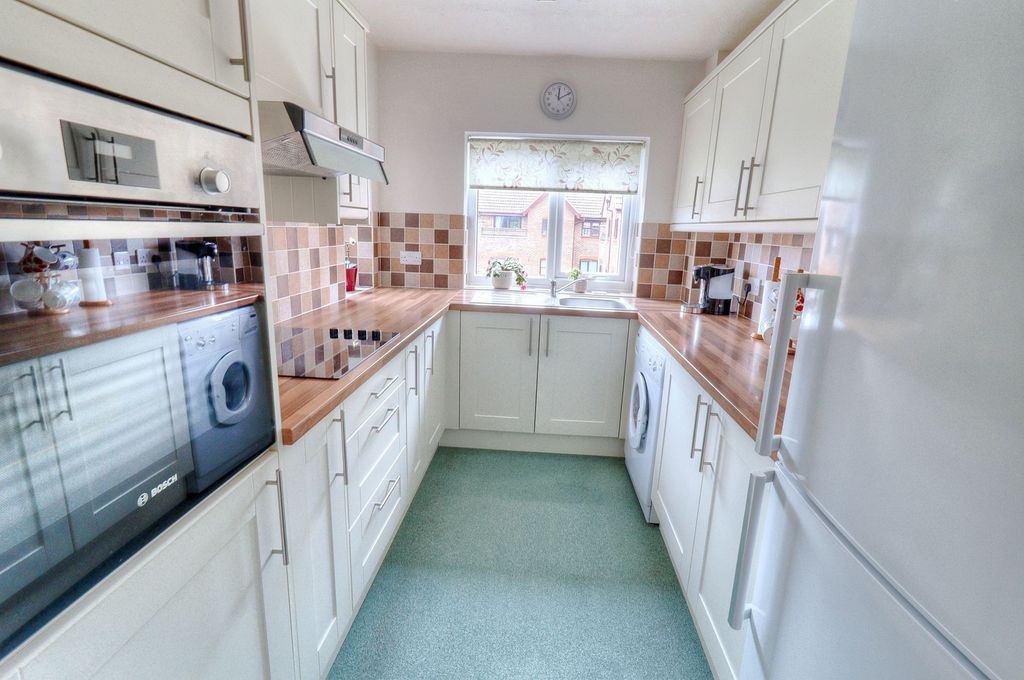 Property photo 3 of 8