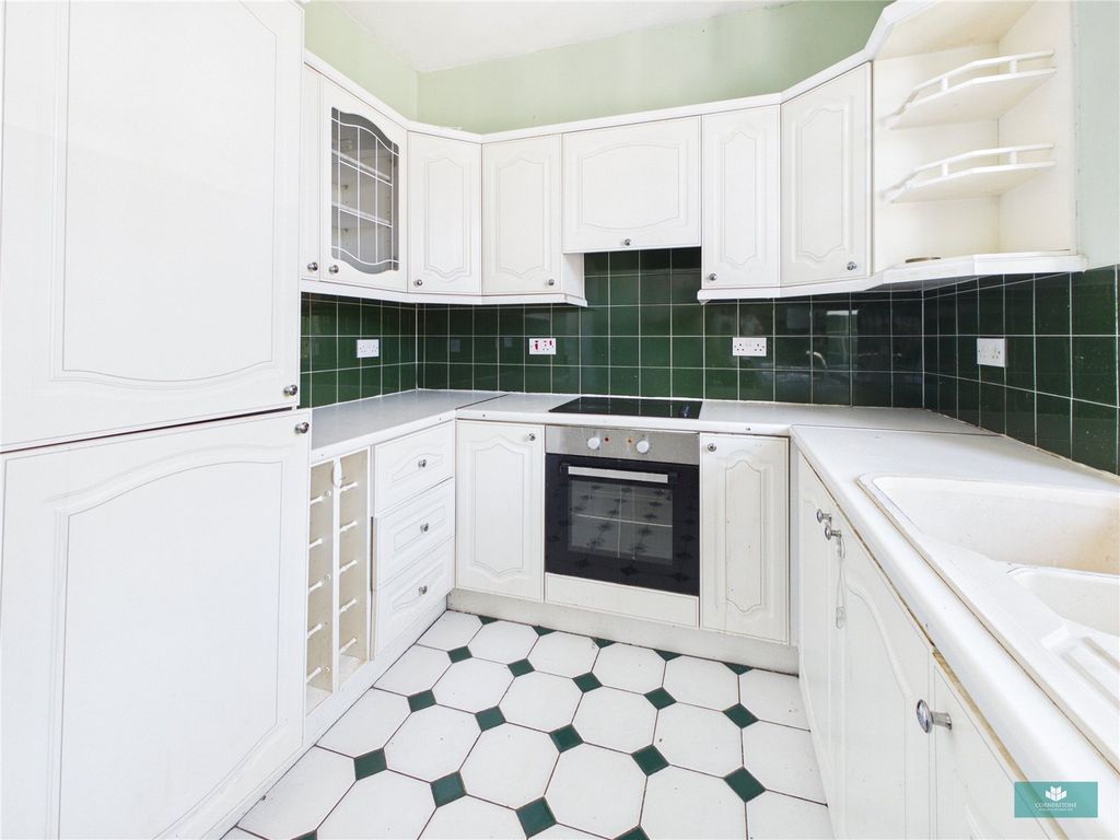Property photo 3 of 22 Picture No. 07