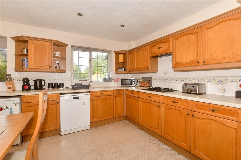Property photo 2 of 16 Kitchen/Dining Room
