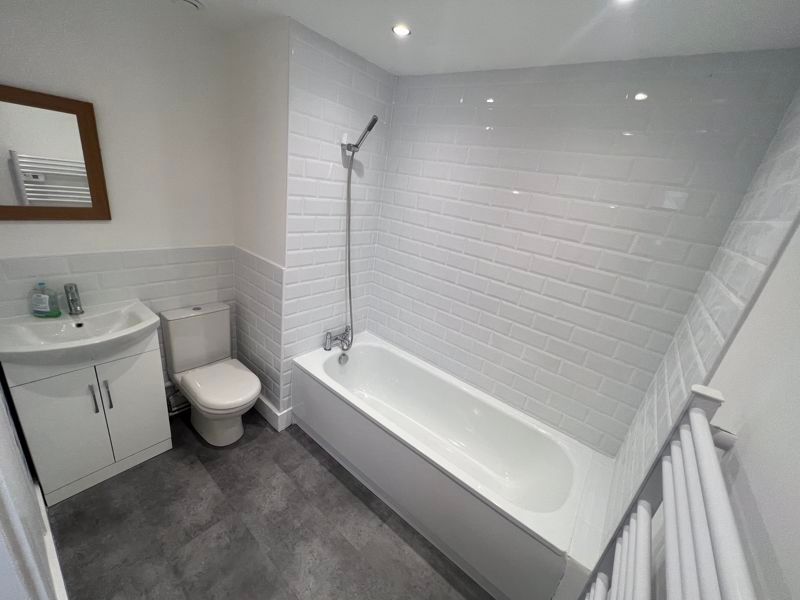 Property photo 2 of 8 Bathroom