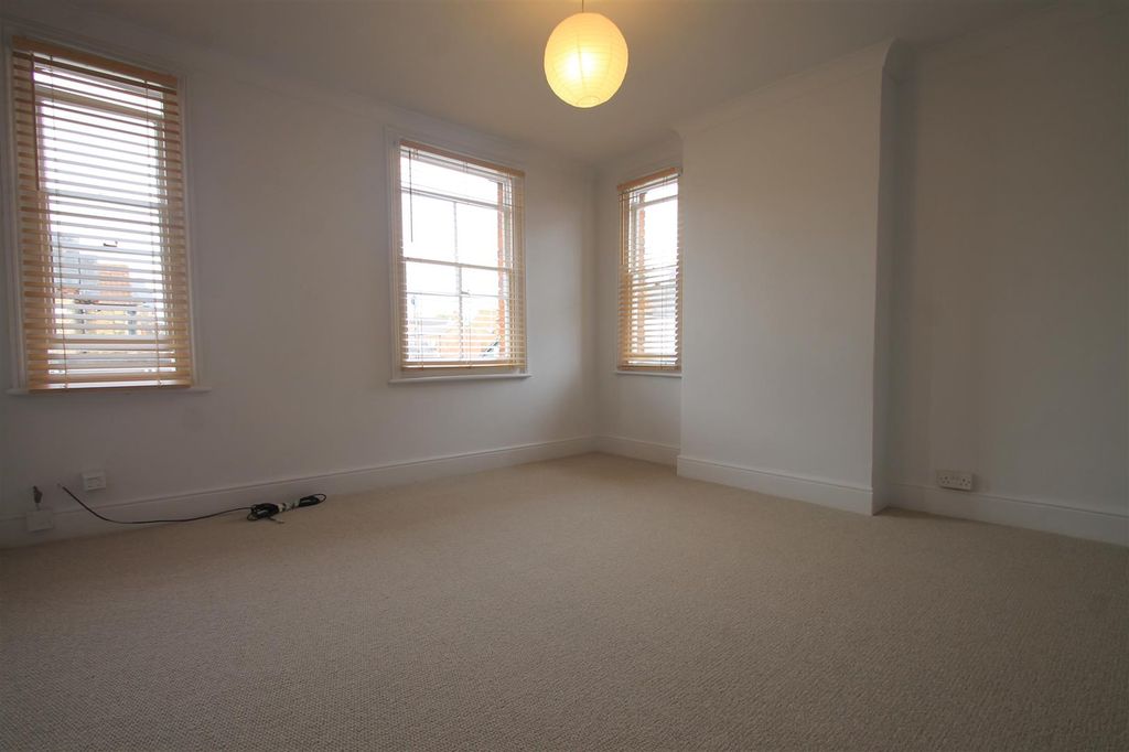 Property photo 2 of 10 Img_0489.Jpg