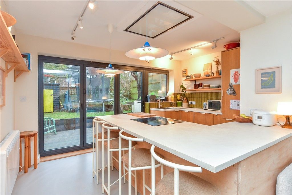 Property photo 3 of 16 Kitchen/ Breakfast Room