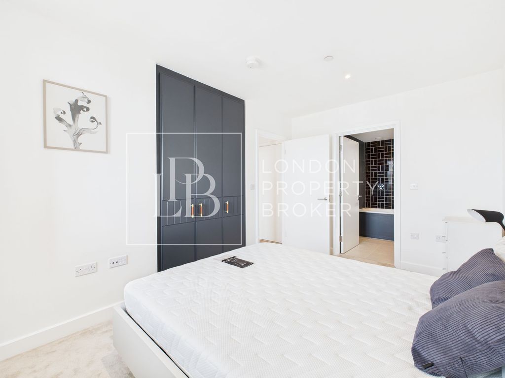 Property photo 3 of 22