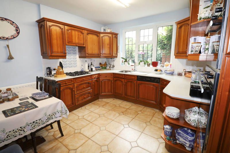 Property photo 3 of 19 Photo 35
