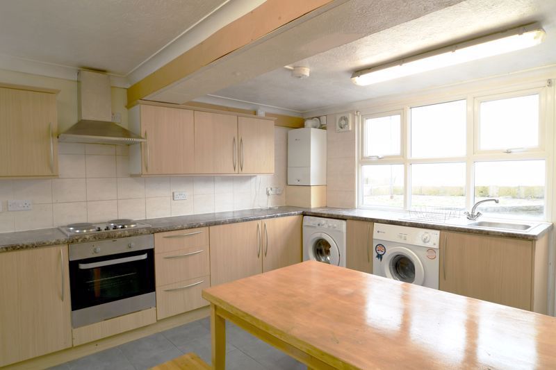 Property photo 2 of 12 Photo 32