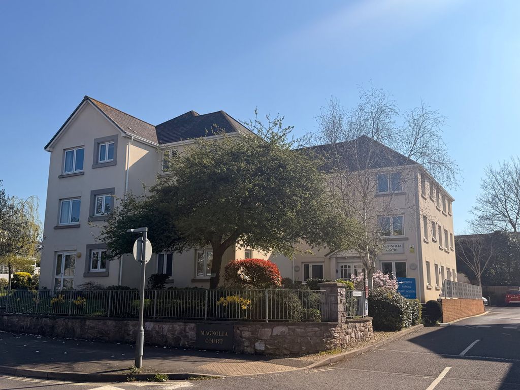 Property photo 1 of 6