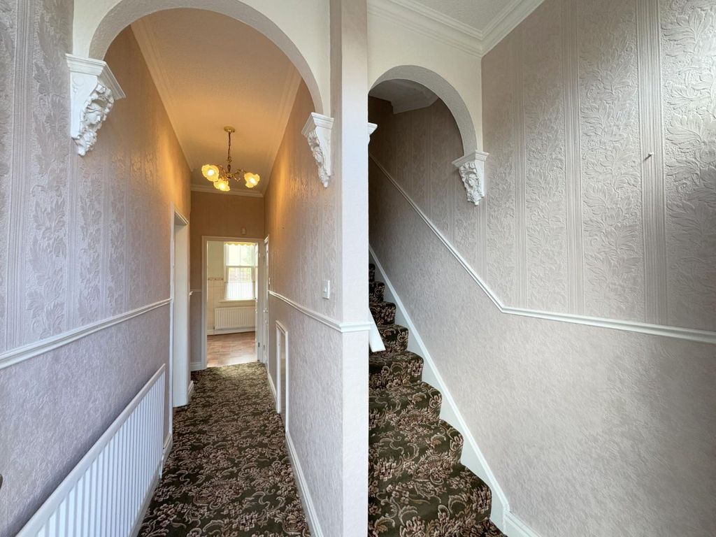Property photo 3 of 29 Hall